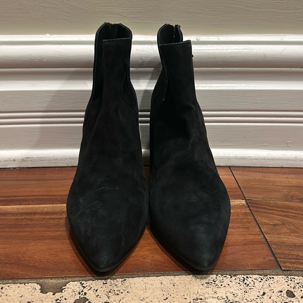 Steve Madden Thrived Black Suede Block Heel Pointed Toe Ankle Fashion Boots